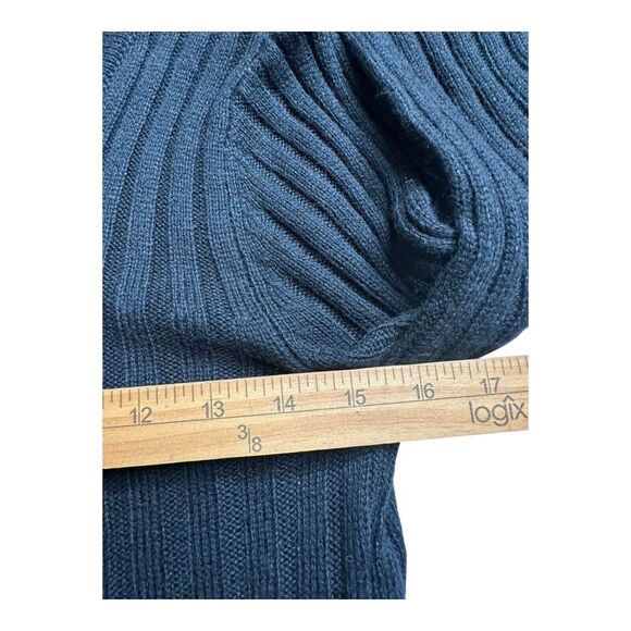 Rock & Republic Black V Neck Lace-Up Sweater with Long‎ Bell Sleeves Medium - Picture 9 of 12